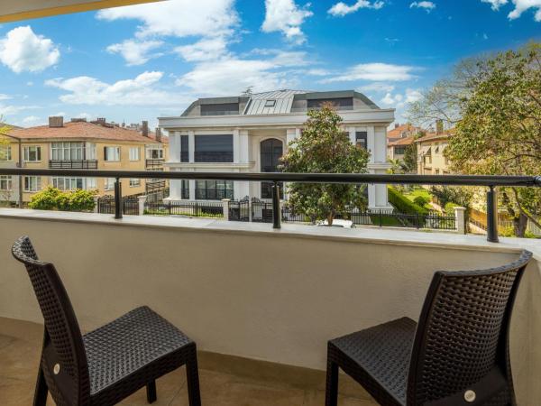 Baymari Suites Design Florya : photo 8 de la chambre appartement 1 chambre de luxe avec balcon