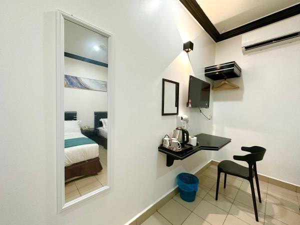 Hotel Tourist City Centre by HotSpot Essential : photo 2 de la chambre chambre familiale deluxe