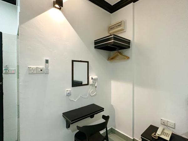 Hotel Tourist City Centre by HotSpot Essential : photo 2 de la chambre chambre double deluxe - vue sur ville