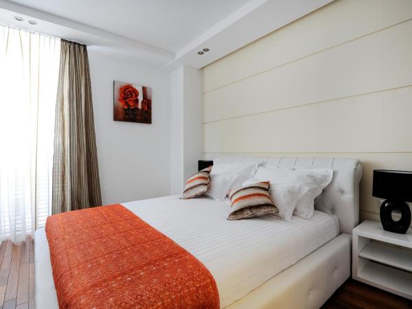 Main Street Studio and Rooms : photo 5 de la chambre chambre double deluxe avec douche