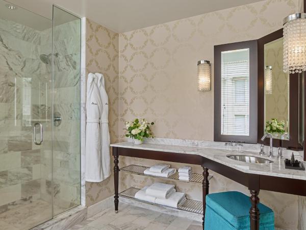 The Nines, a Luxury Collection Hotel, Portland : photo 3 de la chambre chambre supérieure avec 2 lits queen-size - vue sur atrium