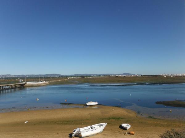 Aeromar Beach Hotel : photo 4 de la chambre chambre double avec balcon - vue latérale