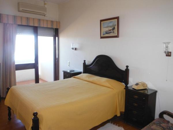 Aeromar Beach Hotel : photo 7 de la chambre chambre double avec balcon - vue latérale