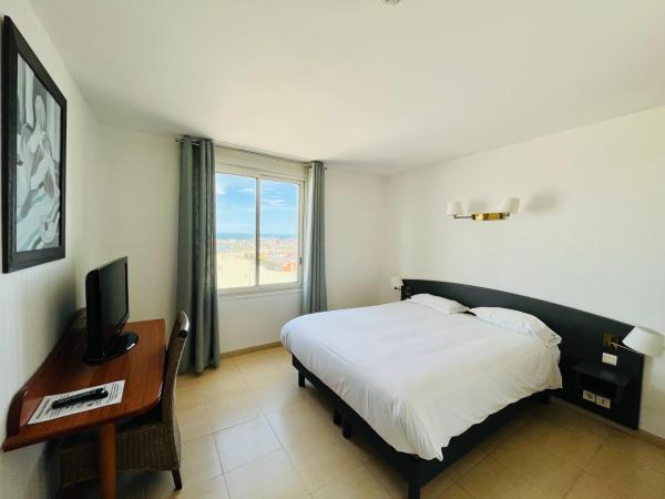 Les Alizes : photo 8 de la chambre chambre double ou lits jumeaux - vue sur mer