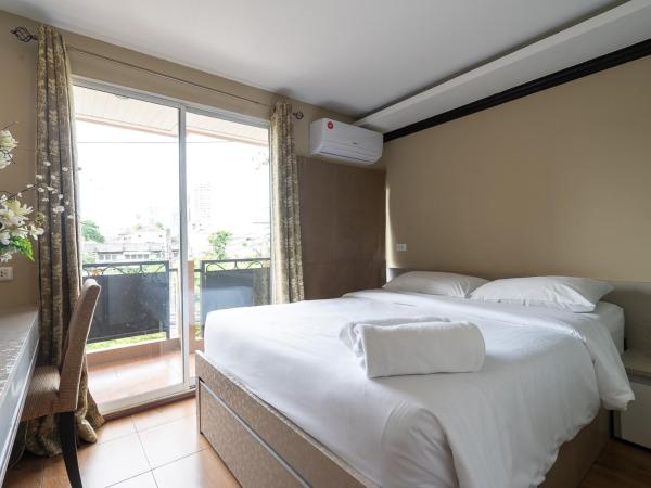 Greenview Ekkamai10 Suite : photo 2 de la chambre suite deluxe