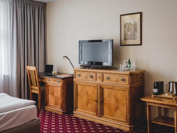 Hotel Solaris : photo 1 de la chambre grande chambre double ou lits jumeaux