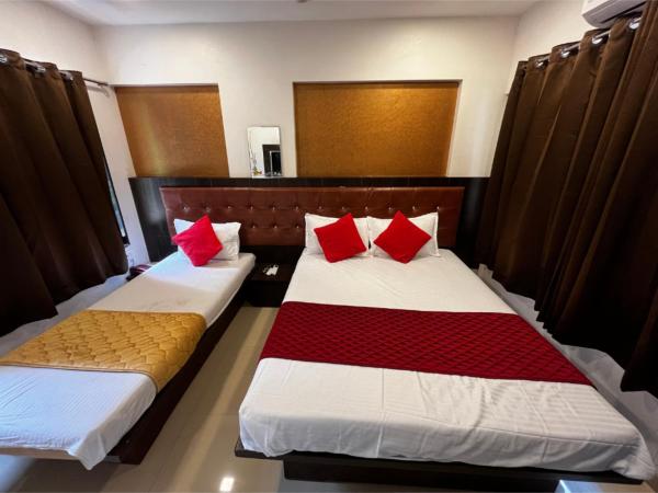 Hotel Borivali Executive - Near Borivali Railway Station : photo 1 de la chambre chambre triple