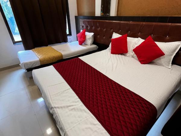 Hotel Borivali Executive - Near Borivali Railway Station : photo 2 de la chambre chambre triple