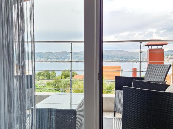 Apartments Silva with sea view : photo 1 de la chambre appartement - vue sur mer