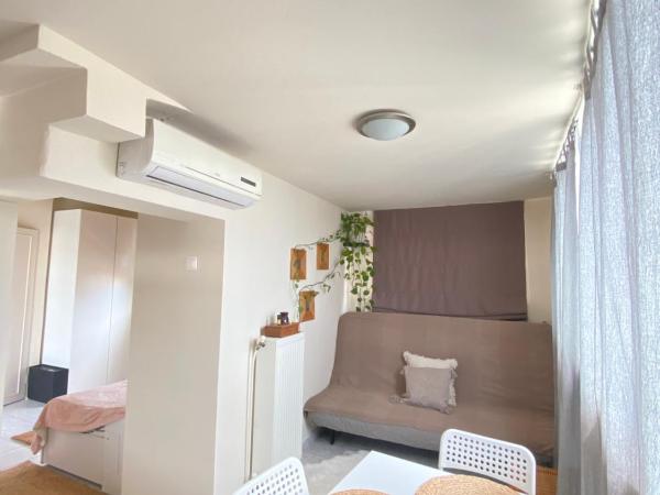 Private Apt. Acropolis View. Top Floor. Koukaki : photo 8 de la chambre chambre double Économique