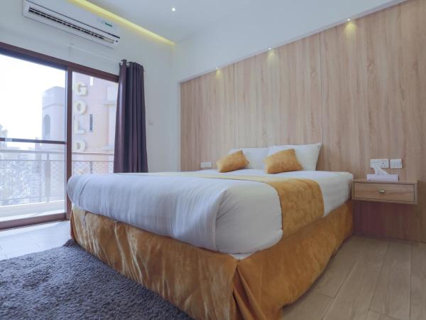 24 Gold Hotel : photo 2 de la chambre chambre lit king-size