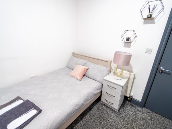 FREE PARKING Cosy Studios close to city and QE and UOB! : photo 3 de la chambre studio