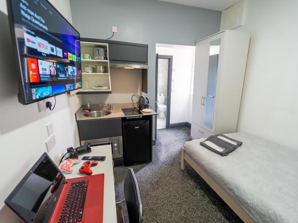 FREE PARKING Cosy Studios close to city and QE and UOB! : photo 2 de la chambre studio