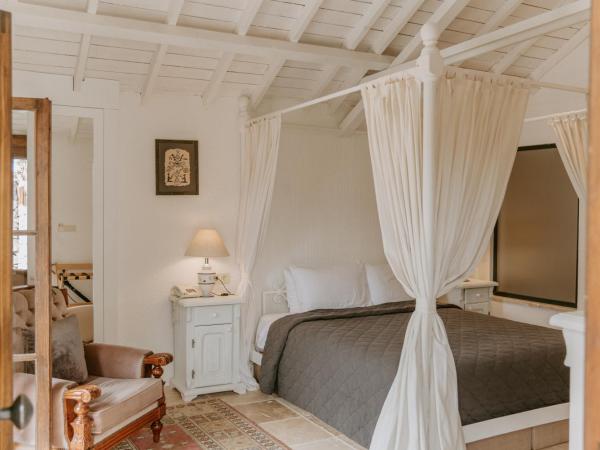 Çiy Restaurant & Konukevi : photo 1 de la chambre chambre double avec balcon