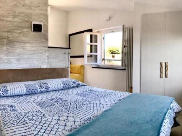 Agriturismo Terre Rosse Portofino : photo 1 de la chambre chambre double avec salle de bains privative et vue sur mer