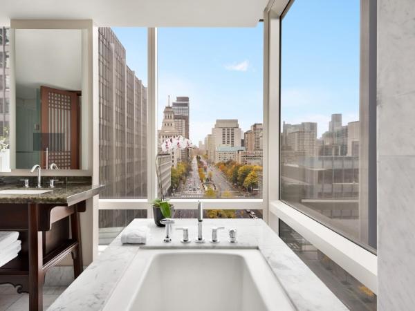 Shangri-La Toronto : photo 6 de la chambre chambre premier avec vue