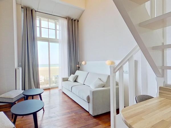 Hotel Kyriad Saint Malo Centre Plage : photo 3 de la chambre chambre duplex pour 4 personnes - vue sur mer 