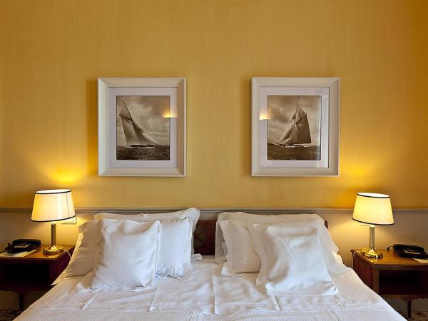 Regina Isabella-Resort Spa Restaurant : photo 5 de la chambre chambre double ou lits jumeaux supérieure avec balcon - vue sur mer