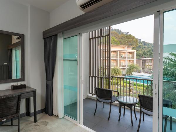 Koh Chang Paradise Hill : photo 3 de la chambre chambre double ou lits jumeaux deluxe - vue sur piscine