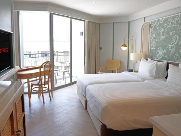 The Quarter Chaophraya by UHG : photo 1 de la chambre chambre lits jumeaux supérieure avec balcon