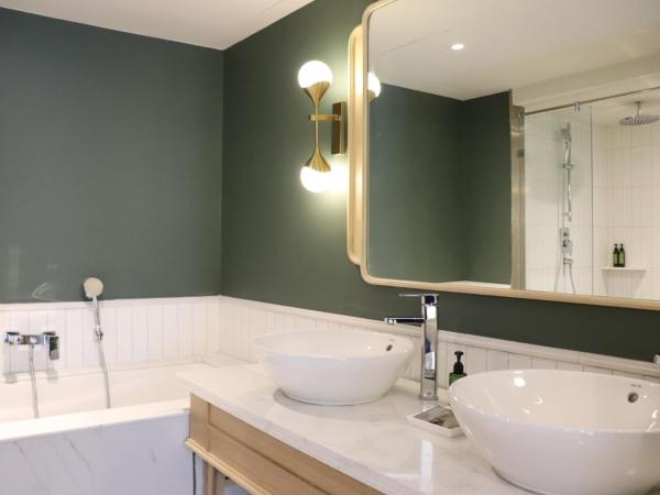 The Quarter Chaophraya by UHG : photo 8 de la chambre suite quarter 1 chambre avec lit king-size - vue sur rivière