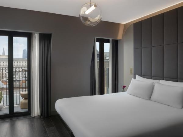 AMANO Covent Garden : photo 2 de la chambre chambre double deluxe avec balcon