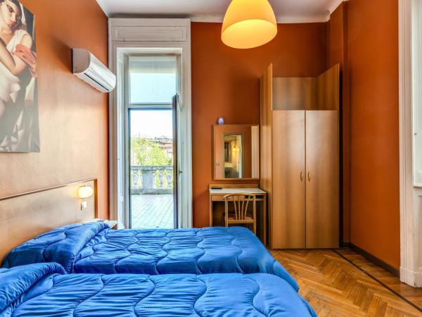 Hotel Apollo : photo 2 de la chambre chambre lits jumeaux