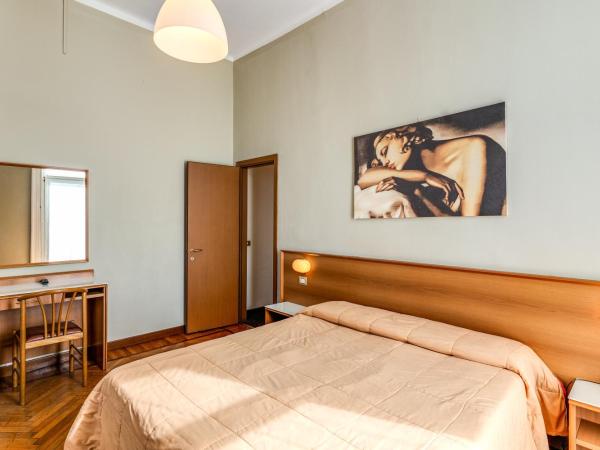 Hotel Apollo : photo 2 de la chambre chambre double