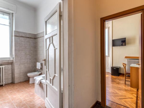 Hotel Apollo : photo 5 de la chambre chambre lits jumeaux