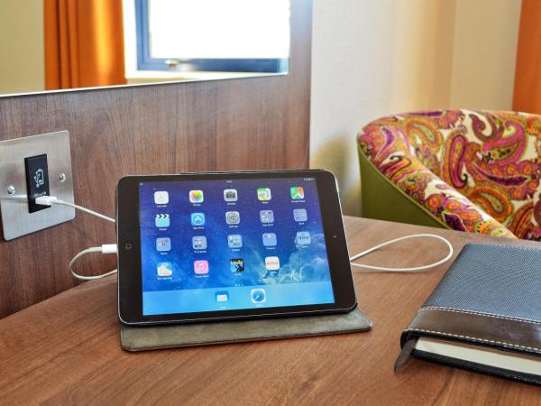 Nox Hotel Galway : photo 8 de la chambre chambre triple