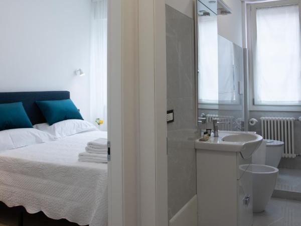 BB Elite Berchet : photo 6 de la chambre chambre double avec salle de bains privative