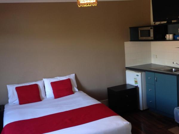 Waterfront Lodge Motel : photo 1 de la chambre studio Économique - heritage