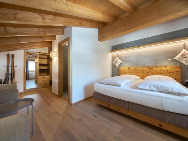 Aparthotel Grischuna : photo 1 de la chambre chambre double supérieure