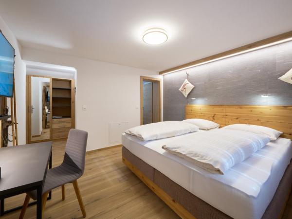 Aparthotel Grischuna : photo 3 de la chambre chambre double