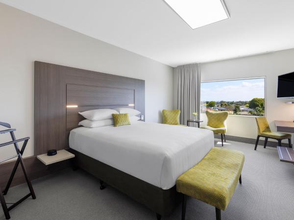 JetPark Auckland Airport Hotel : photo 1 de la chambre chambre lit king-size exécutive