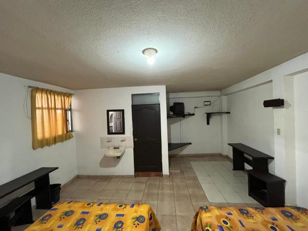 Hotel Jorges Morelia : photo 1 de la chambre chambre double avec 2 lits doubles