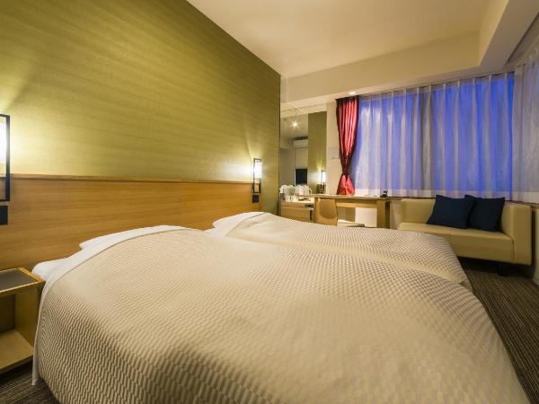 Candeo Hotels Fukuoka Tenjin : photo 3 de la chambre corner twin room with city view - non-smoking