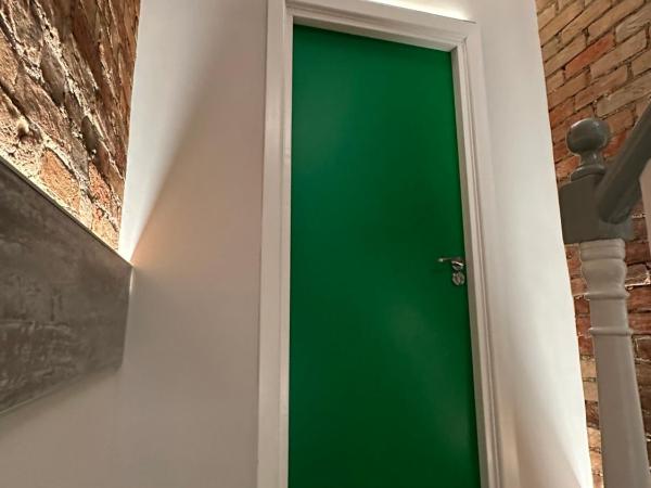 Coastline Retreats - Cloud9 Newly Renovated, Beautiful Ensuite Rooms Near Seafront in Town Centre, Netflix, SuperFast WiFi, Communal Kitchen : photo 4 de la chambre petite chambre simple