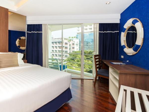 A-One The Royal Cruise Hotel Pattaya - SHA Extra Plus : photo 5 de la chambre chambre familiale