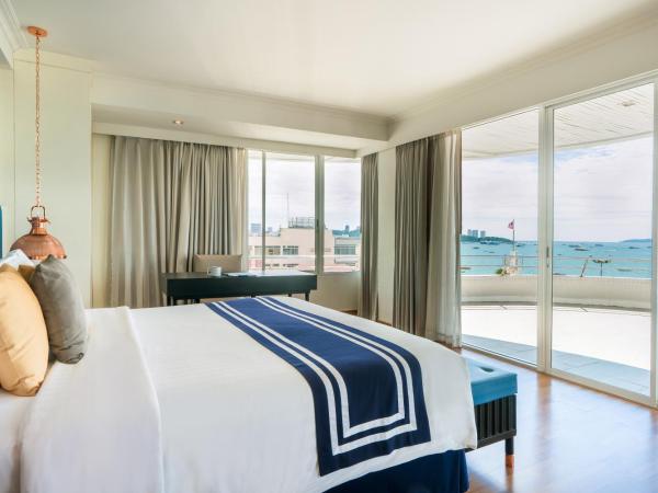 A-One The Royal Cruise Hotel Pattaya - SHA Extra Plus : photo 7 de la chambre suite - vue panoramique sur océan 
