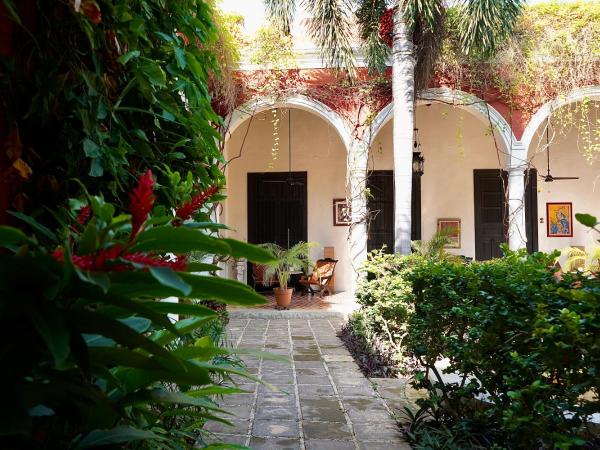 VILLA MERIDA BOUTIQUE HOTEL - Adults Only : photo 6 de la chambre chambre double - vue sur jardin