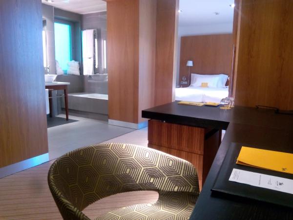 Hotel Alfonso : photo 6 de la chambre chambre double ou lits jumeaux avec coin salon