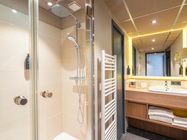 Le Splendid Hotel Lac D'Annecy - Handwritten Collection : photo 10 de la chambre chambre lits jumeaux supérieure