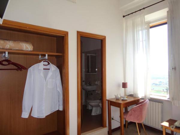 Hotel Sacro Cuore : photo 6 de la chambre chambre simple - vue sur jardin