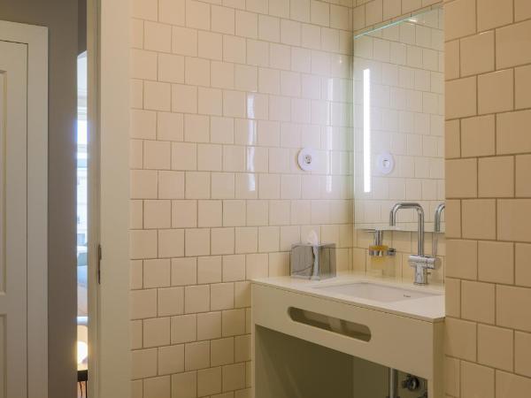 Menina Colina Guesthouse : photo 10 de la chambre chambre double classique