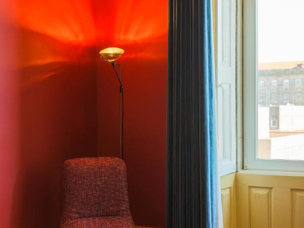 Menina Colina Guesthouse : photo 2 de la chambre chambre double confort