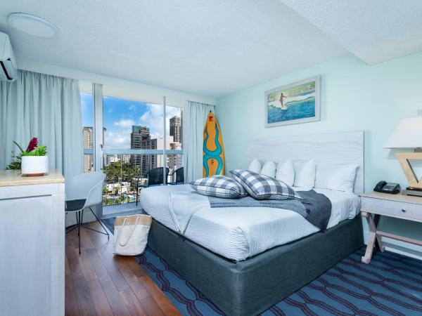 Hotel La Croix : photo 4 de la chambre hébergement lit king-size - argent