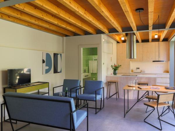 Menina Colina Guesthouse : photo 5 de la chambre maison jardin