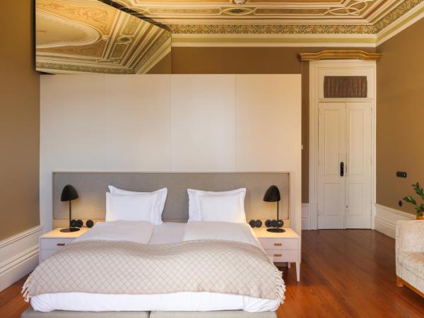 Menina Colina Guesthouse : photo 10 de la chambre chambre double supérieure - vue sur jardin