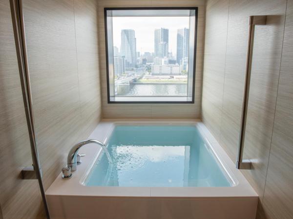 La Vista Tokyo Bay : photo 6 de la chambre premium hollywood twin room with view bath - high floor - non-smoking